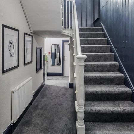 The Bill Nicholson Pub Hotel Londra Exterior foto